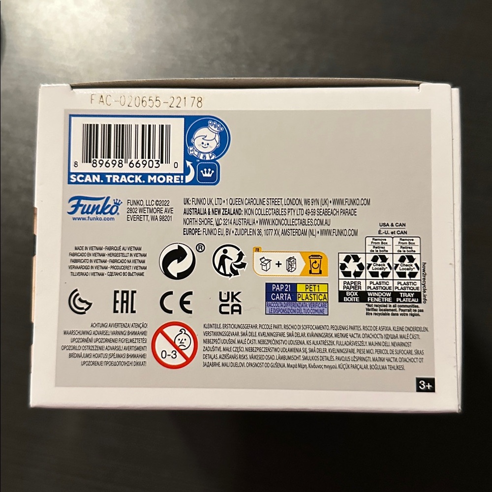 Star-lord with groot funko exclusive # 1125 (nib) - Picture 6 of 6